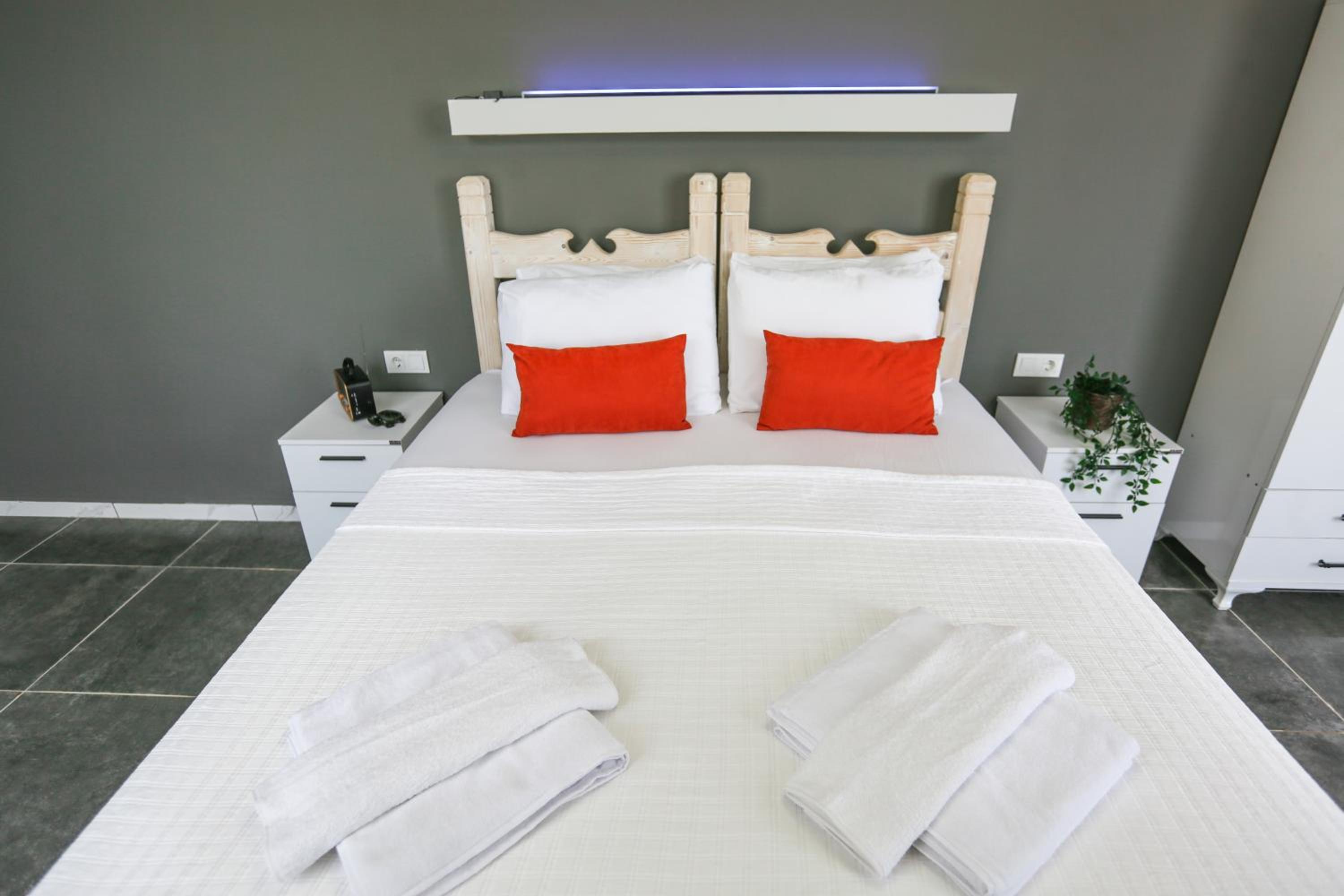 Just Dream Suites - Image 61