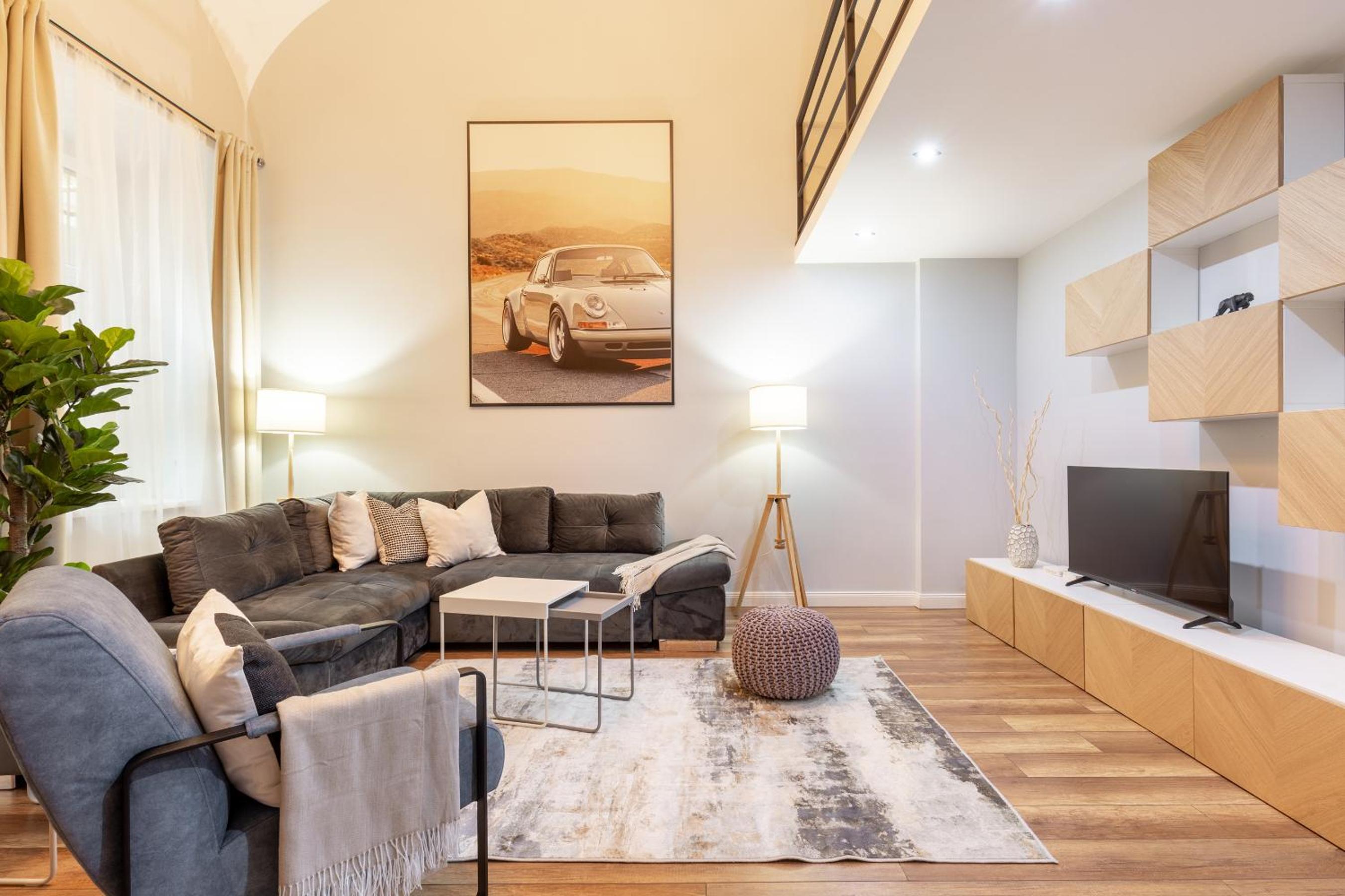 L10 Dolce Vita Apartment view 5