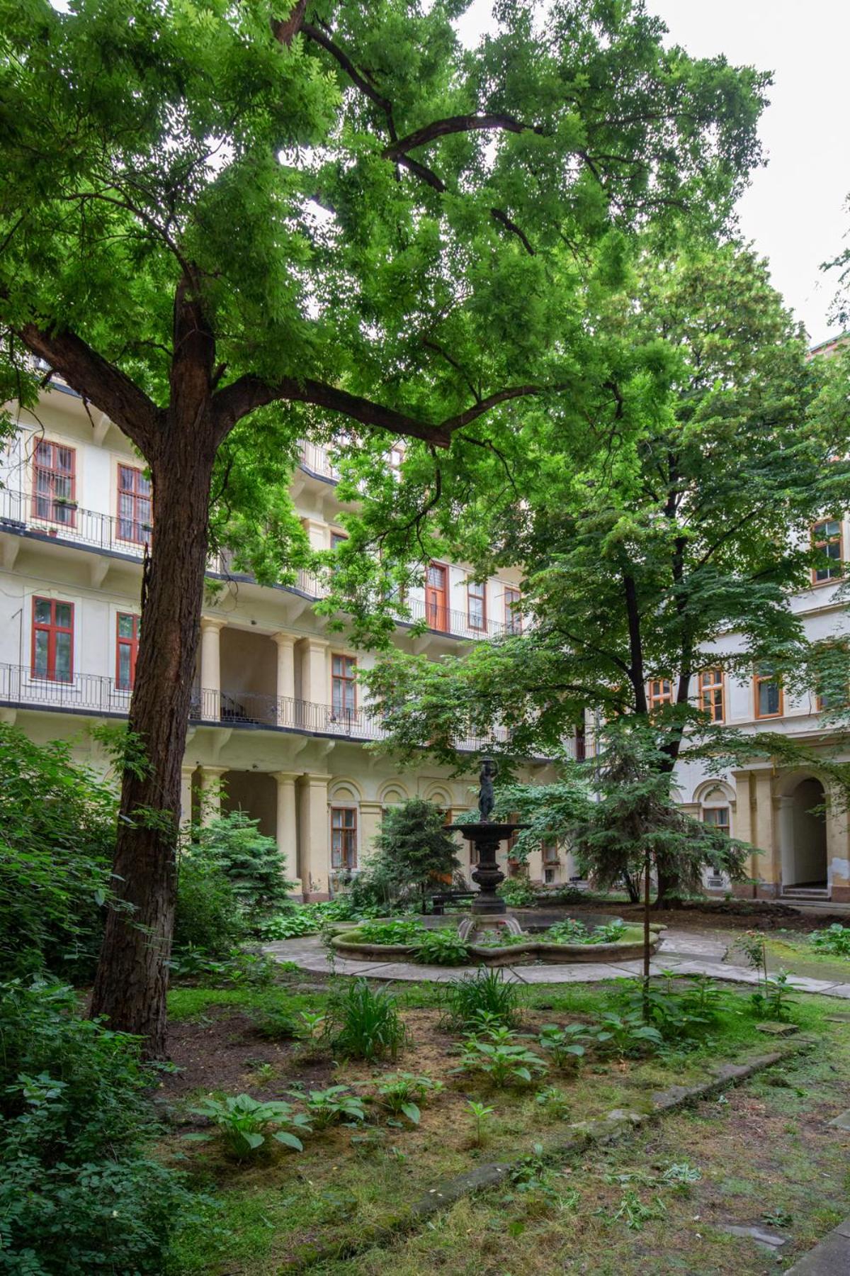 L10 Dolce Vita Apartment view 3