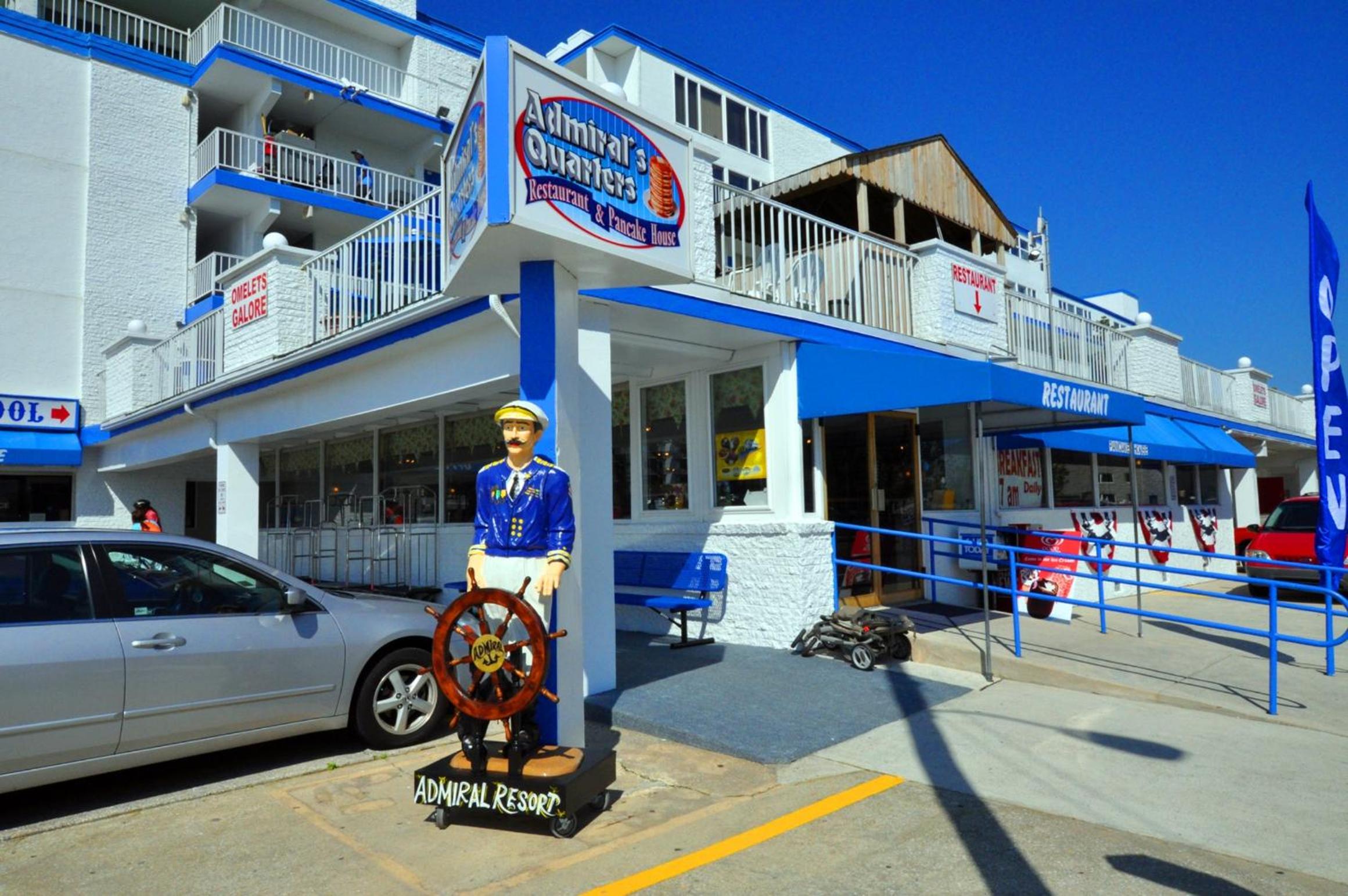 Admiral Resort Motel