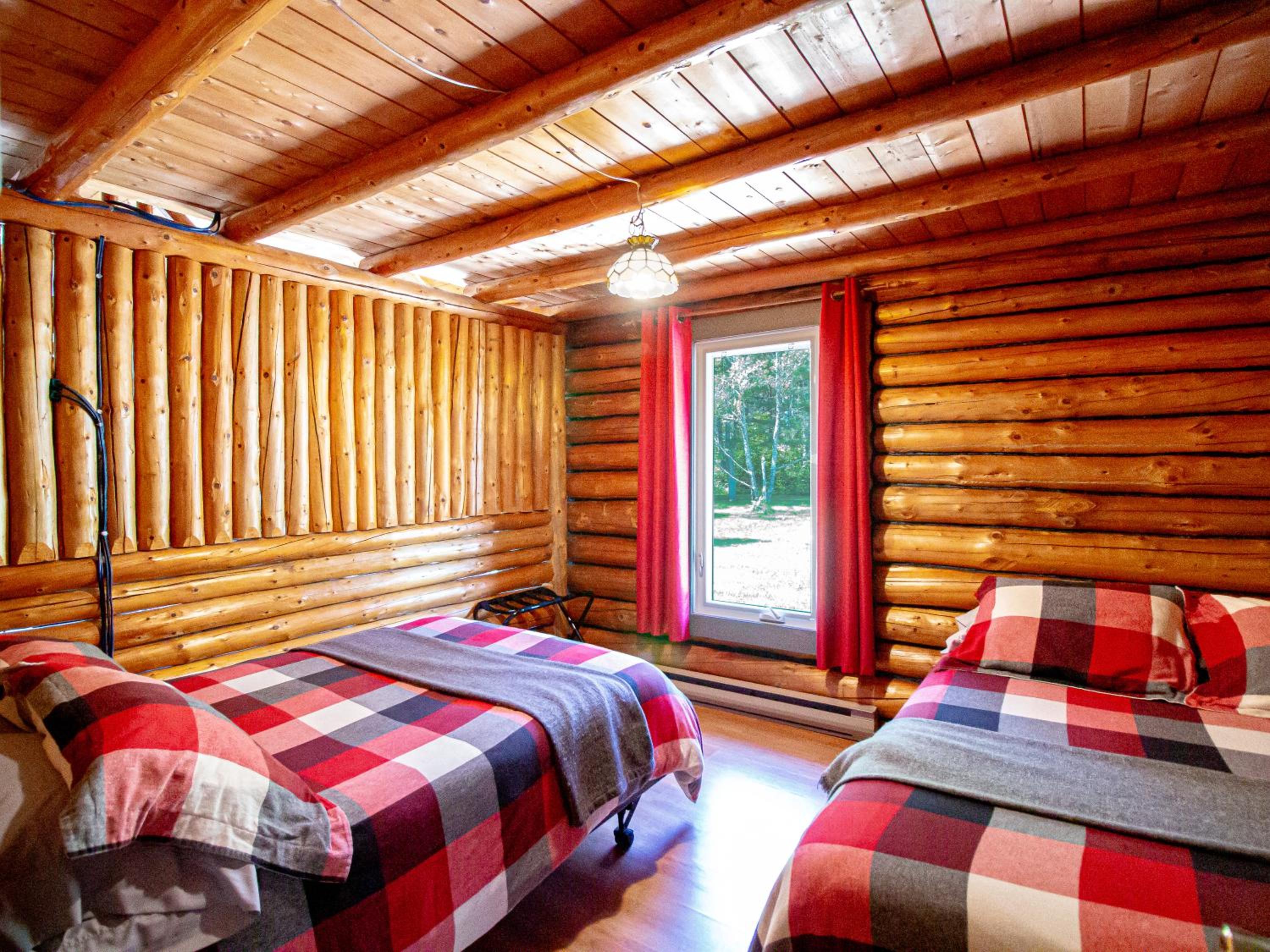 Les Chalets Tourisma - Chalet en bois rond avec spa - Chalet du 4e