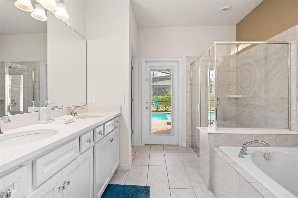 5548 Amazing Villa 7 bedrooms- Resort- Free heat view 4