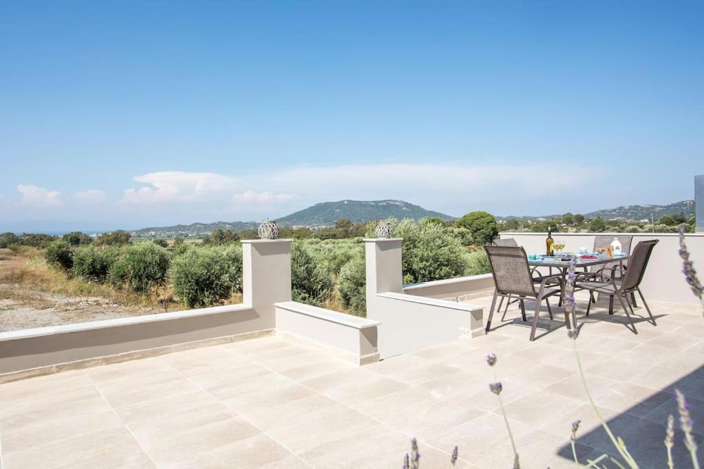 Photo 32