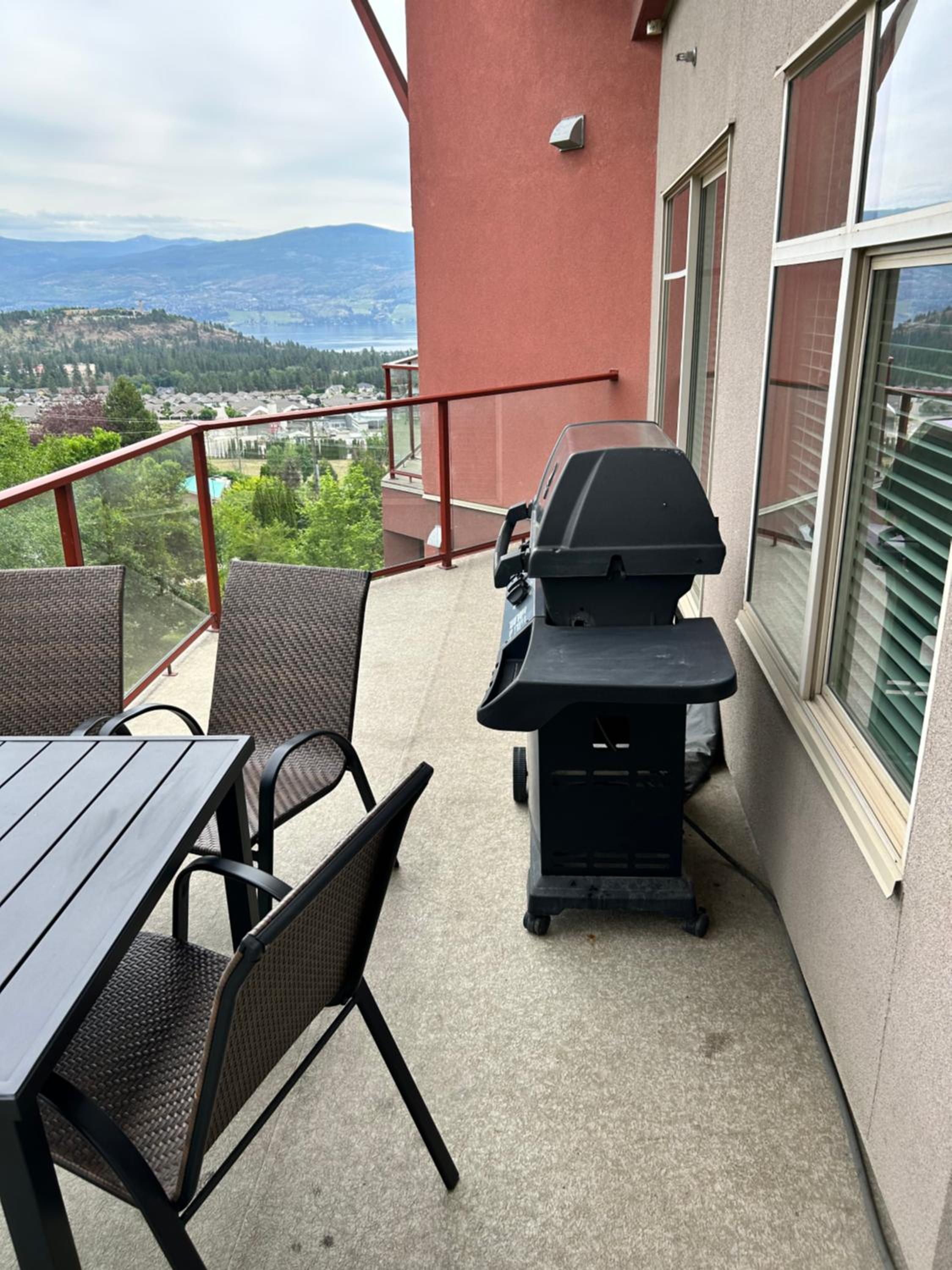Stay In The Okanagan - Copper Sky, West Kelowna