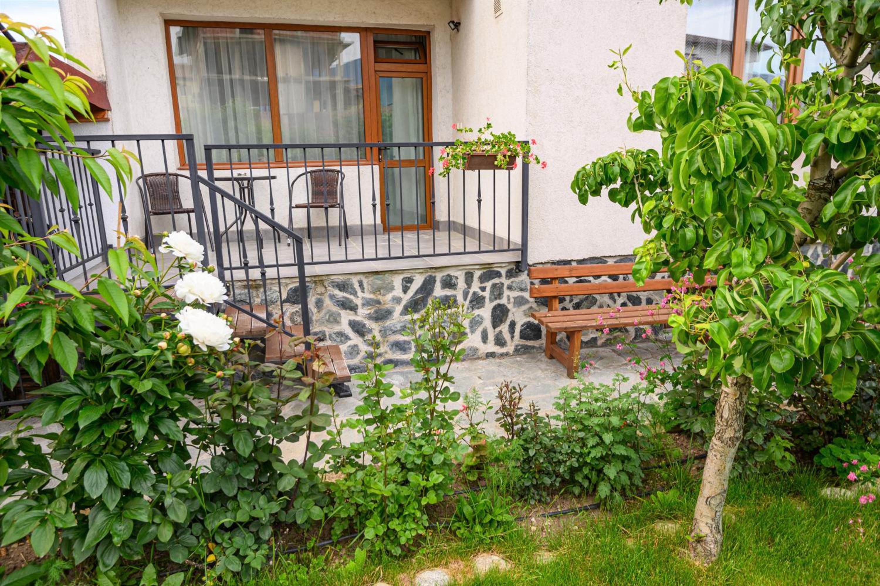 Guest House 7