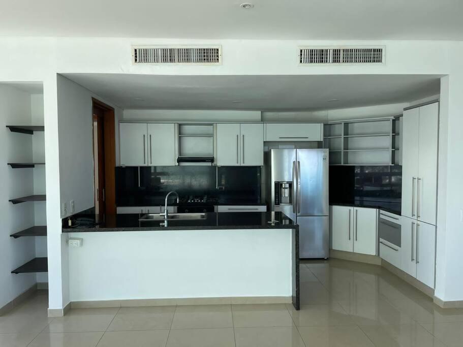HERMOSO PENTHOUSE EN CARTAGENA VISTA 360