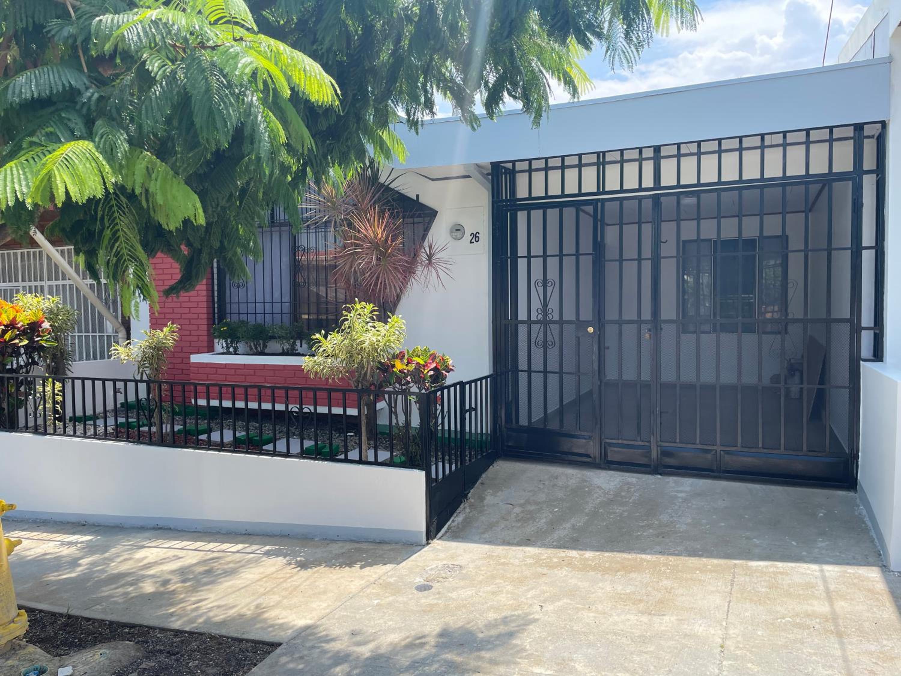 3 Min from SJO airport Kaeli