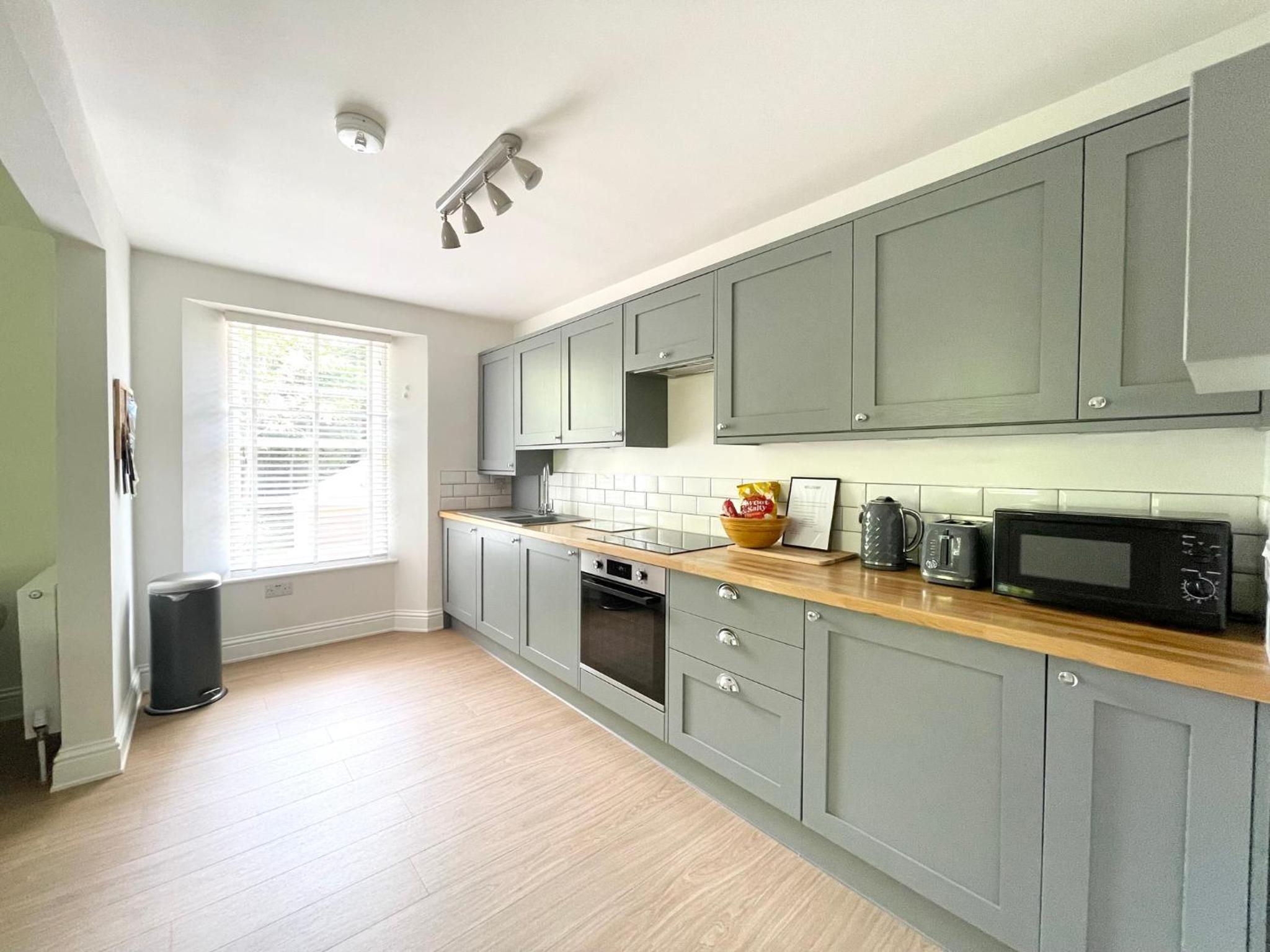 Lincombe Court Apartment Wellswood Torquay view 3