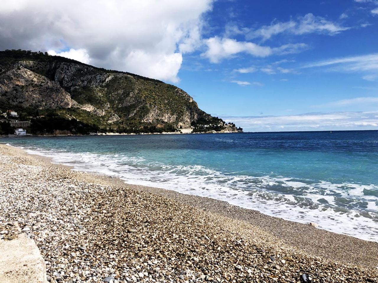 Ezevacances Studio Capuccino vue mer 5 mn plage 7 mn gare Wifi