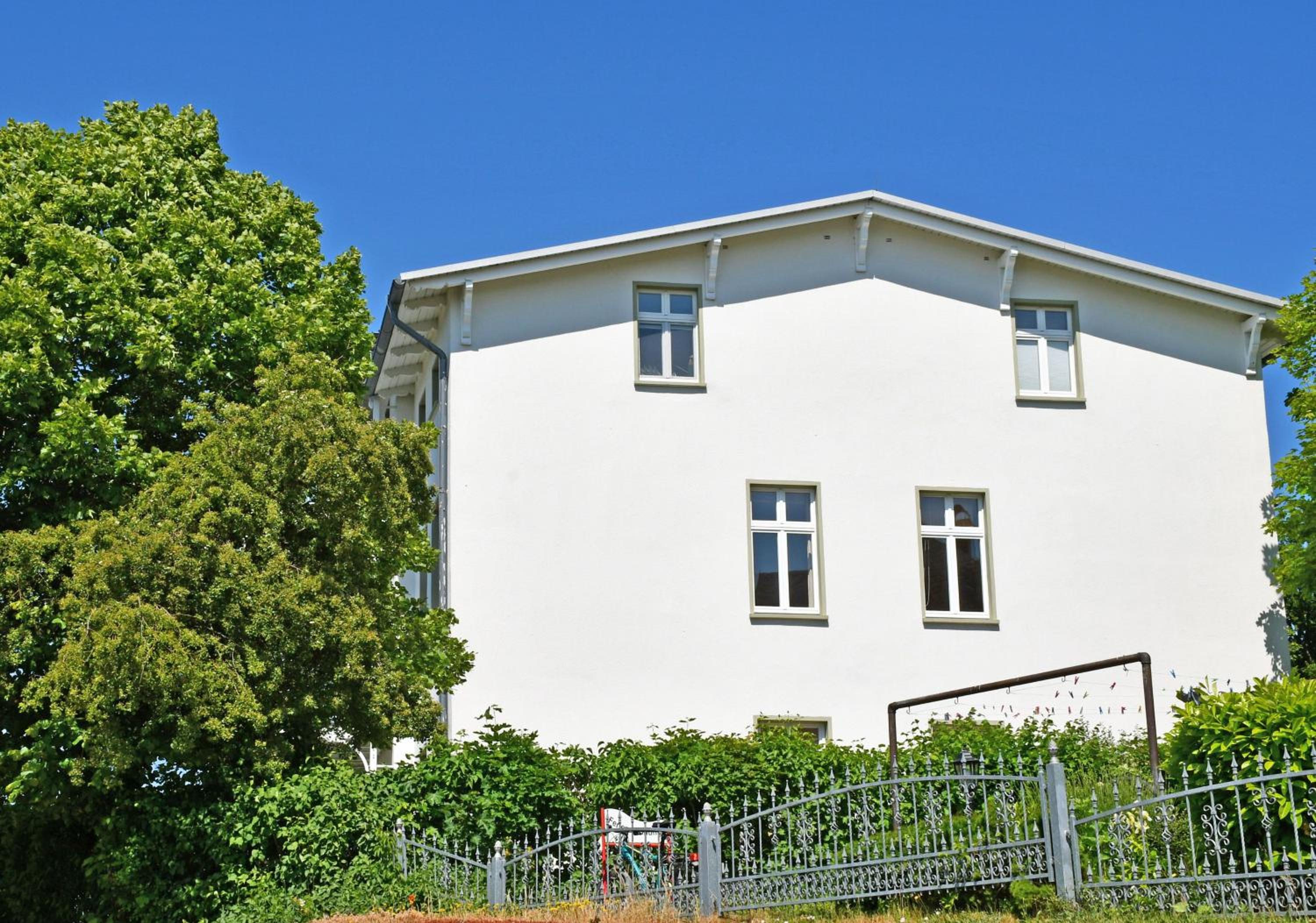 ruhig gelegenes Appartementhaus mit Balkon SA