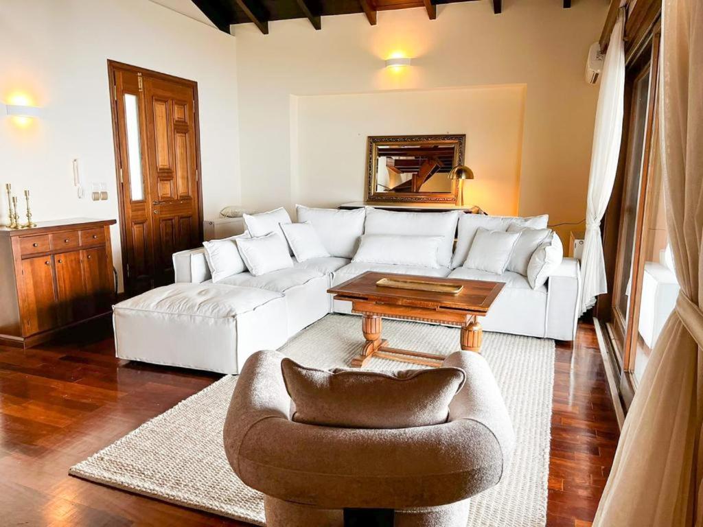 Carmel Villas