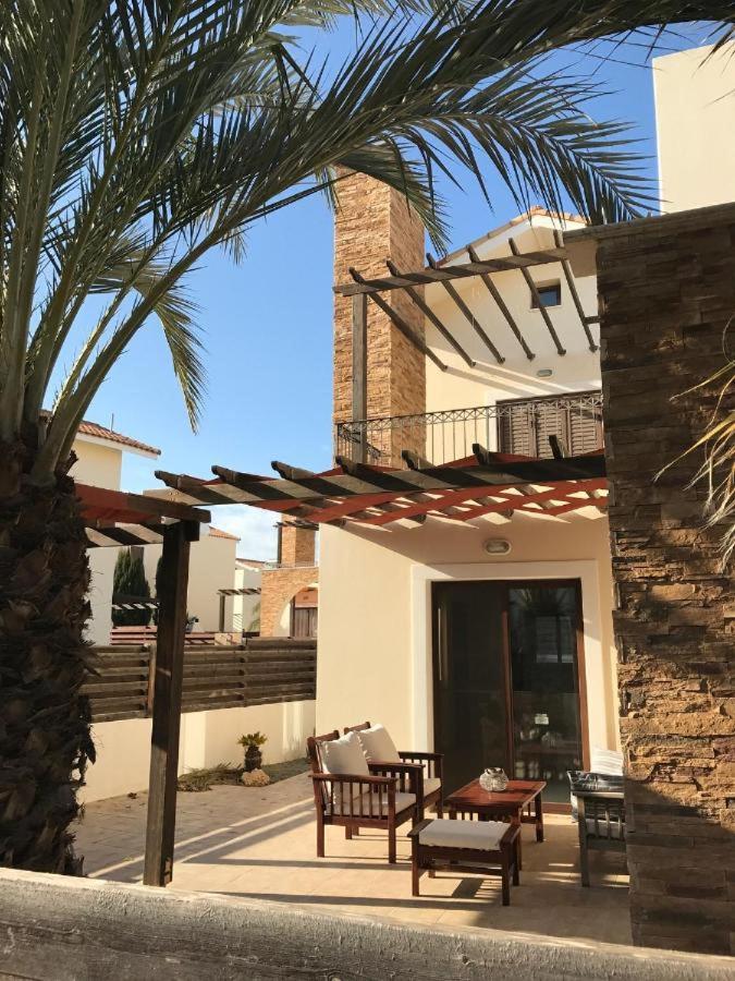 Unique Beach Luxurious Villas