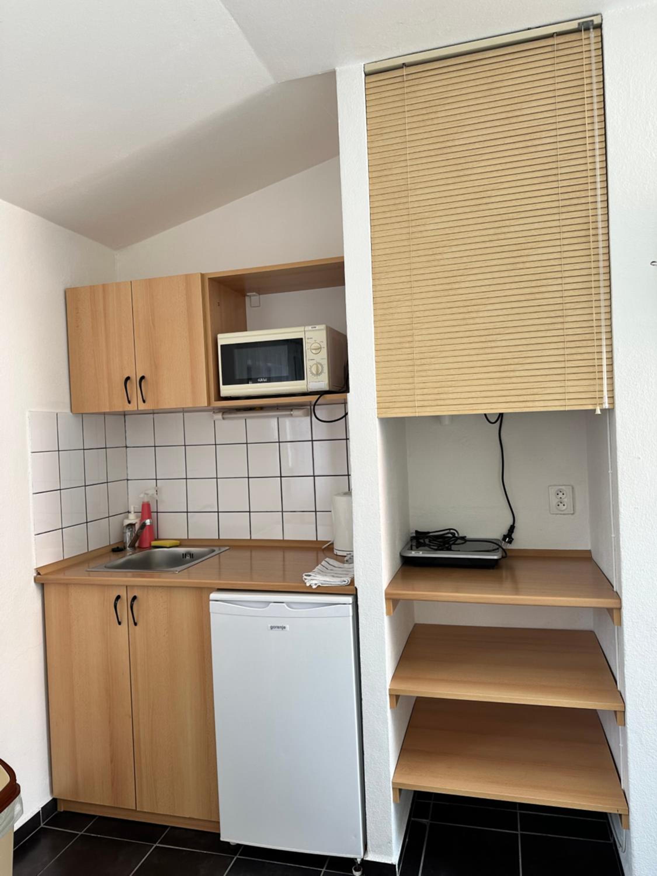 Penzion, vinný sklep a café Bárta