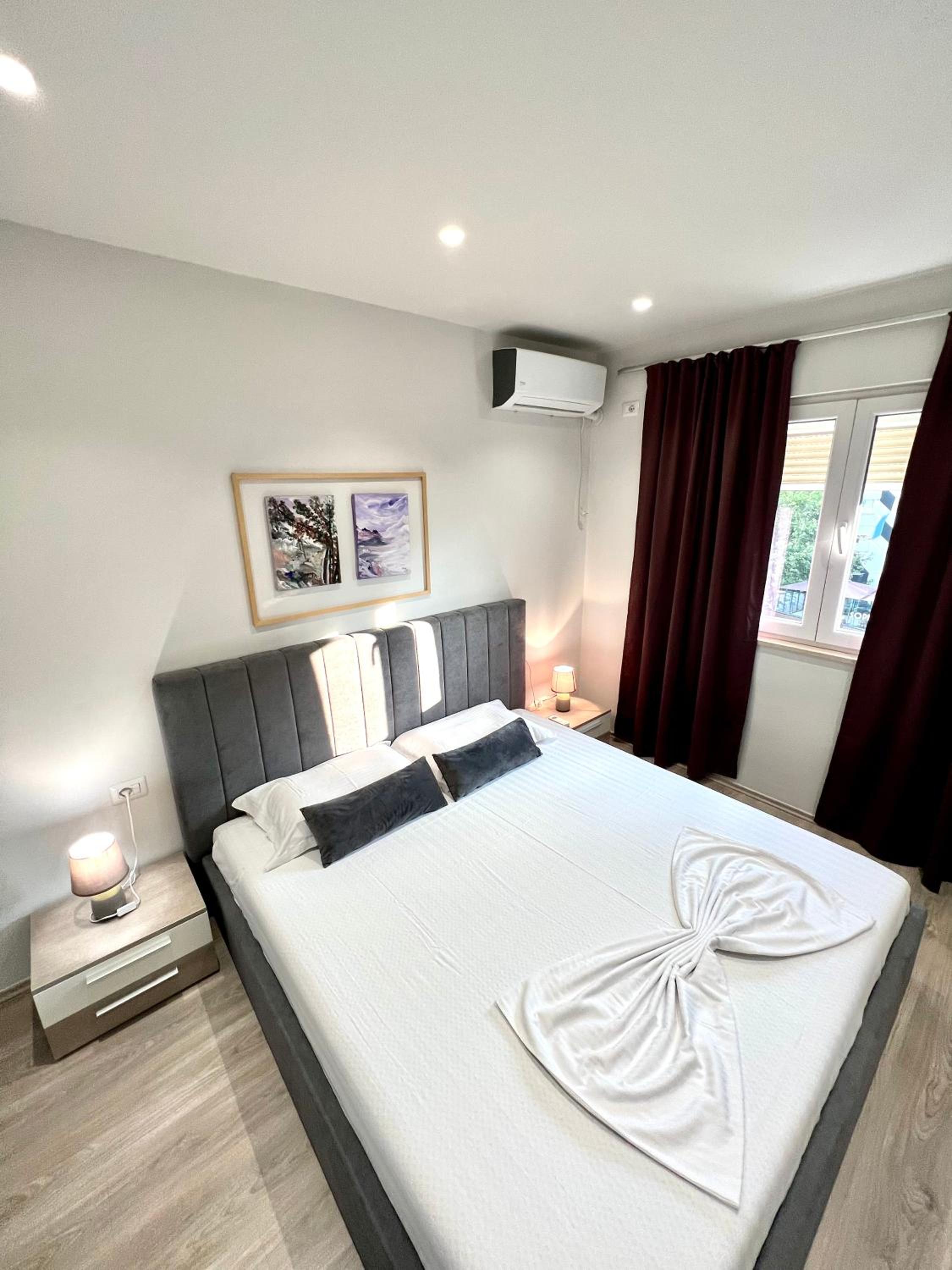 Destiny - Cozy Apartment At Myslym Shyri