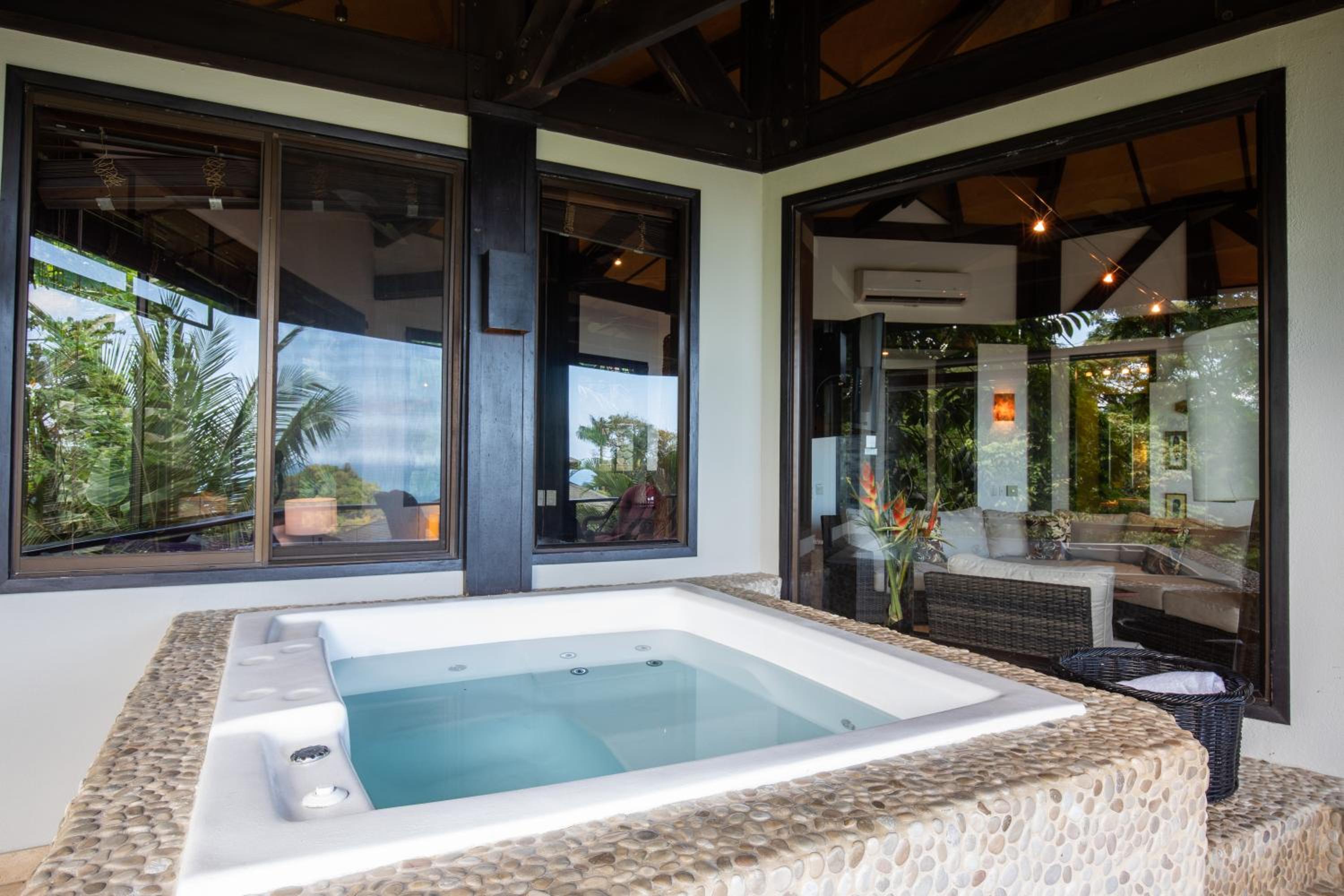Tulemar Resort
