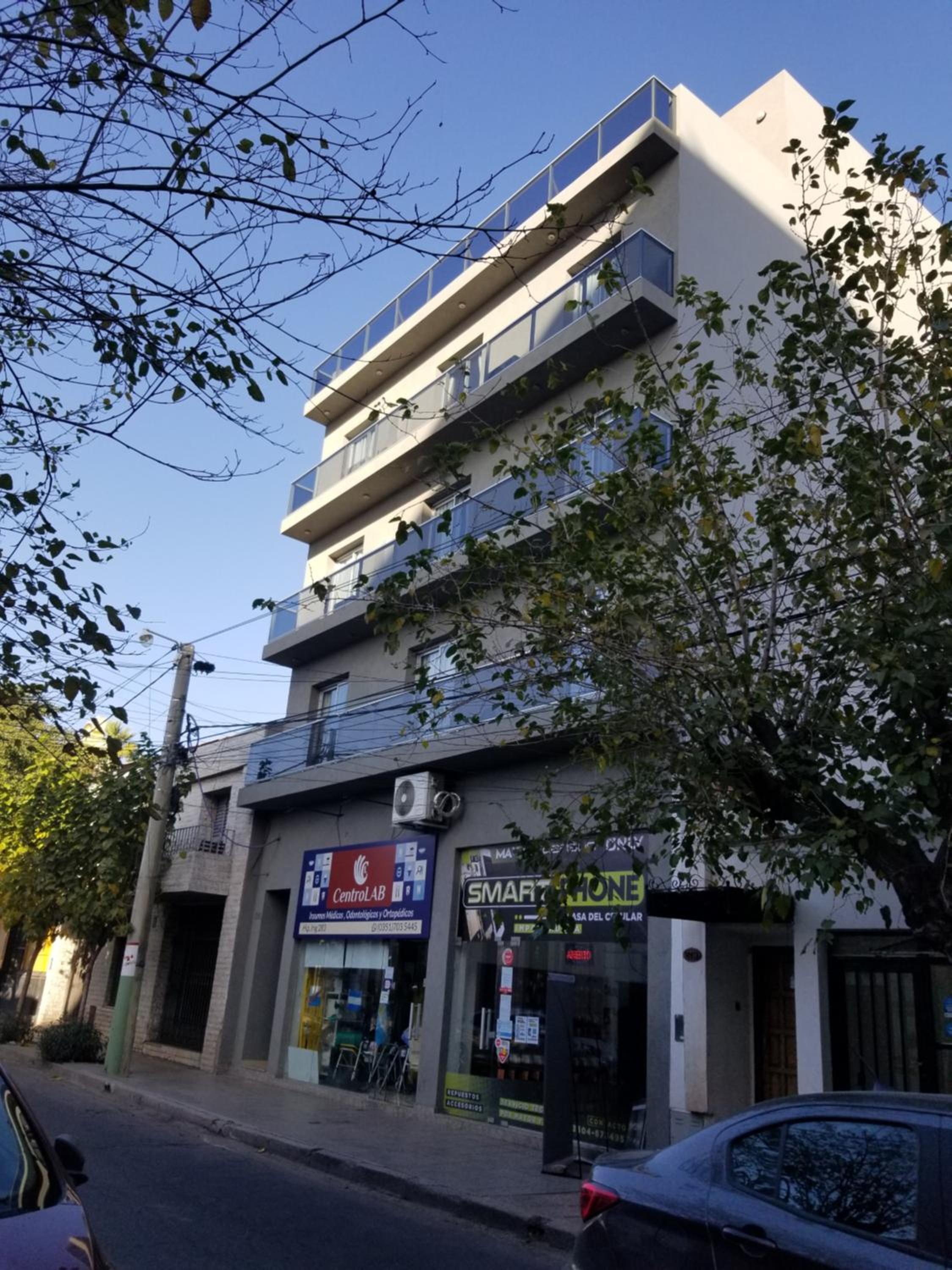 DELFINA suites 2A