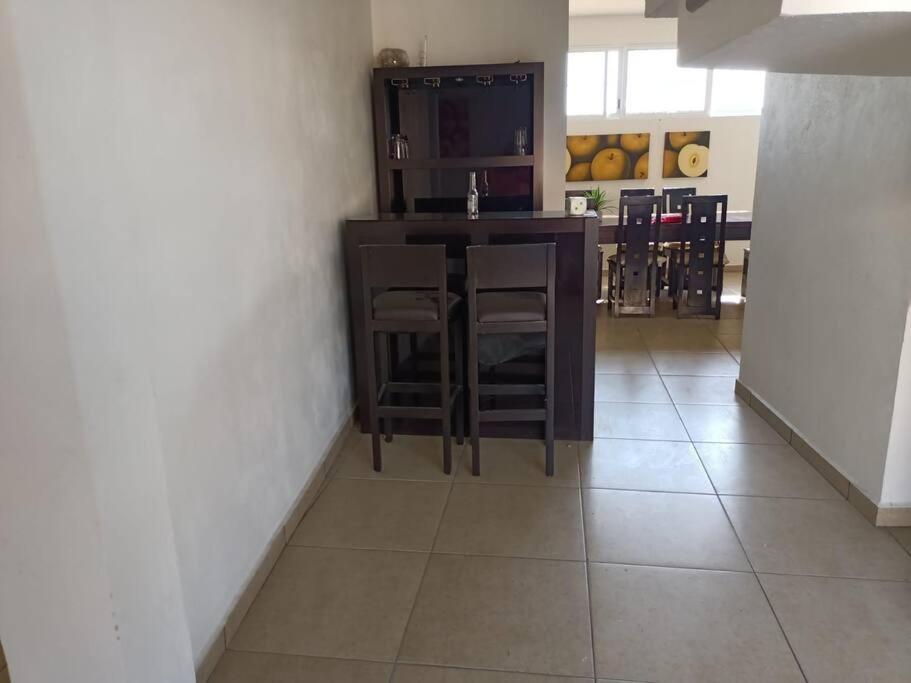 Increible casa en renta en Cocoyoc Morelos view 2