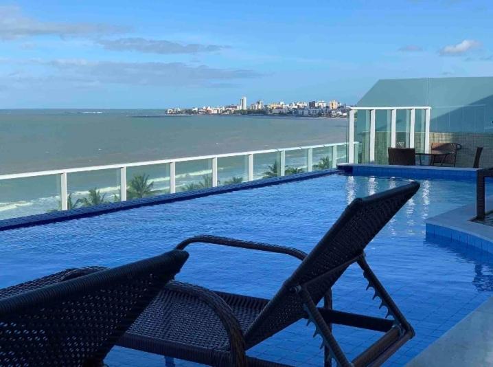 Lindo Flat vista mar em Intermares 523