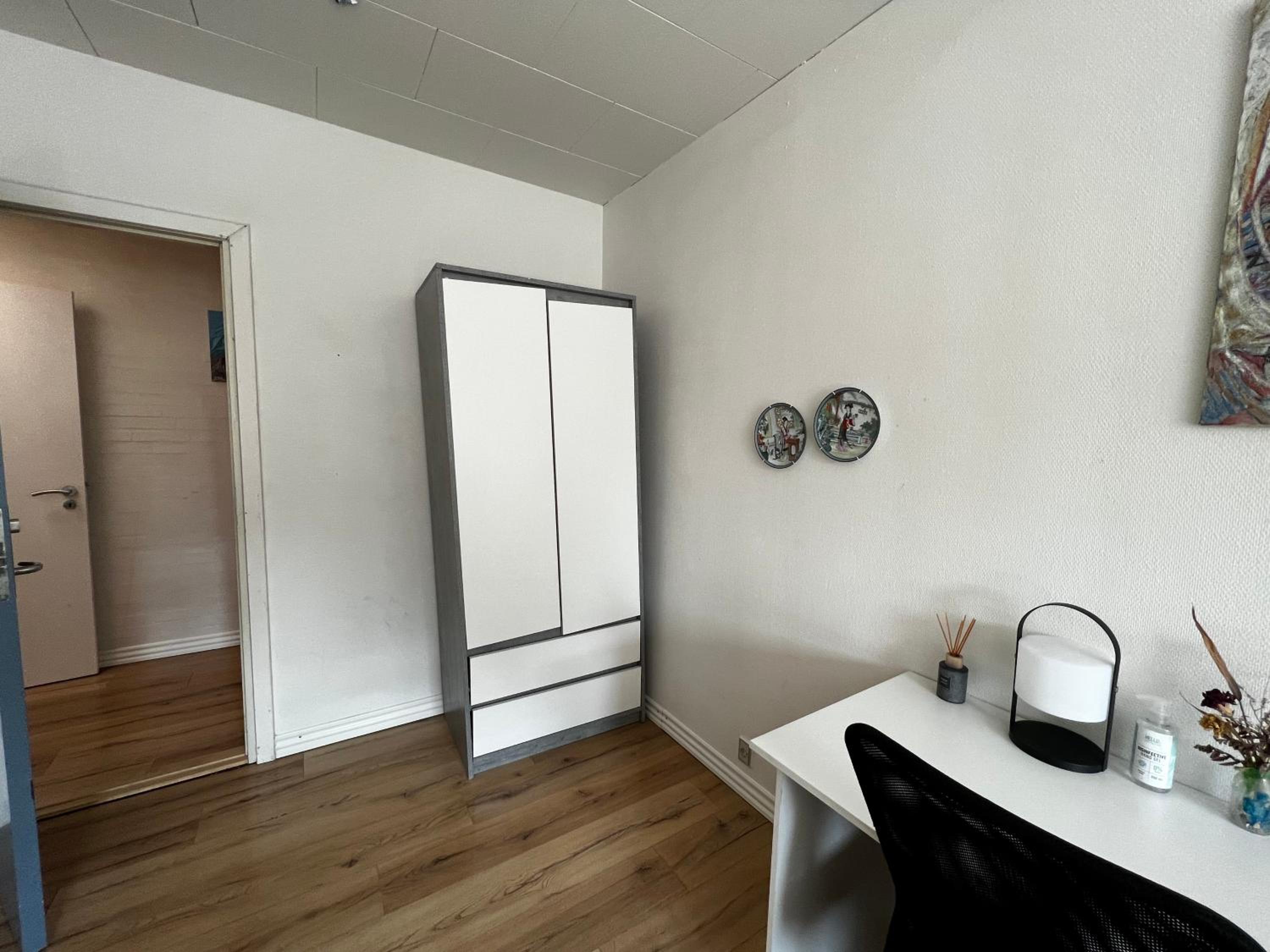Photo 9