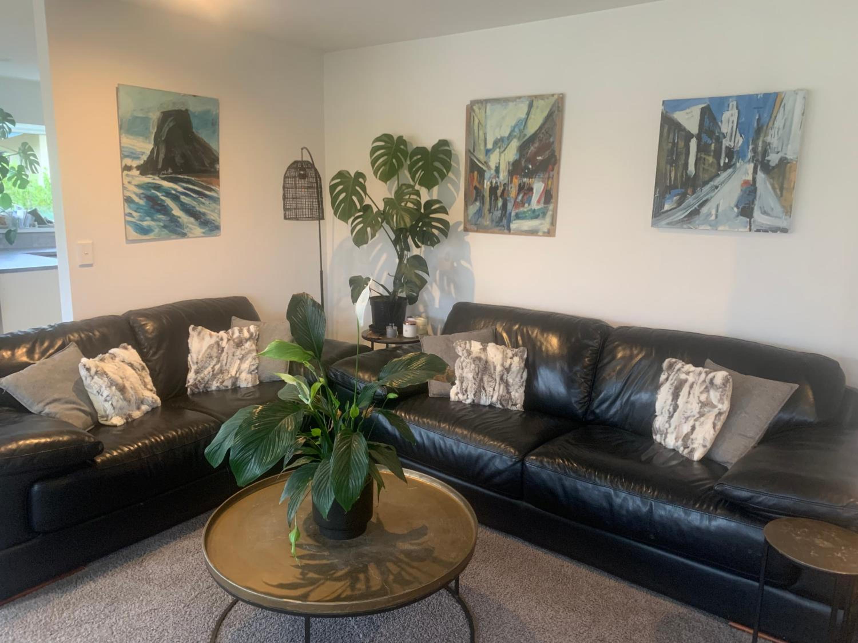 Kelvin Heights - Sunny 2 Bed Home view 5