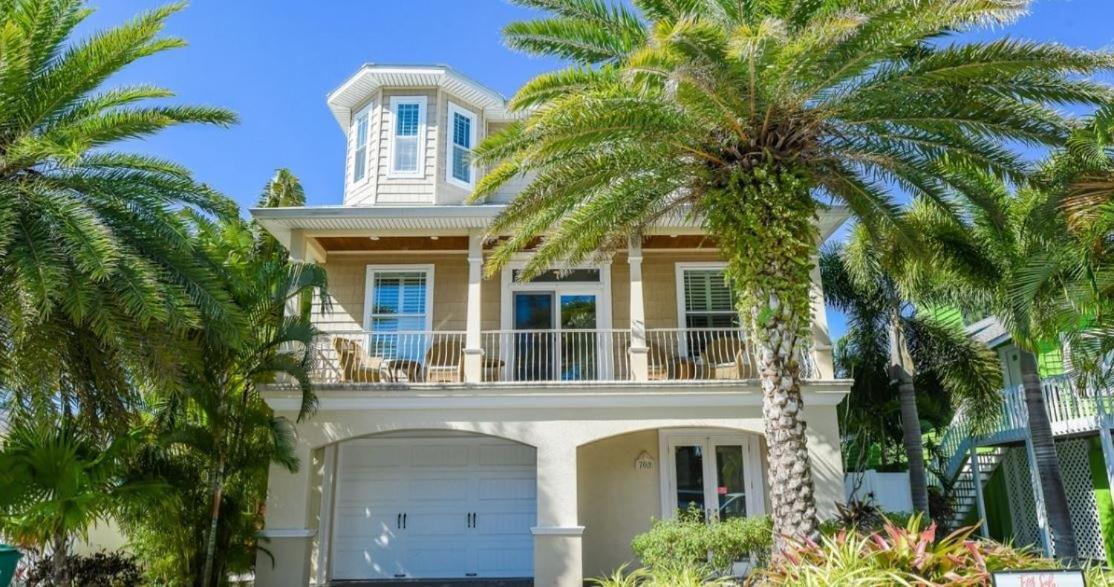 Once Upon A Time managed by Beach Retreats