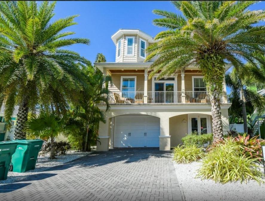 Once Upon A Time managed by Beach Retreats