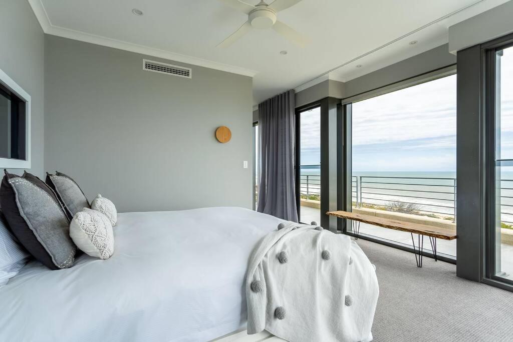 Oceanic I Private Properties