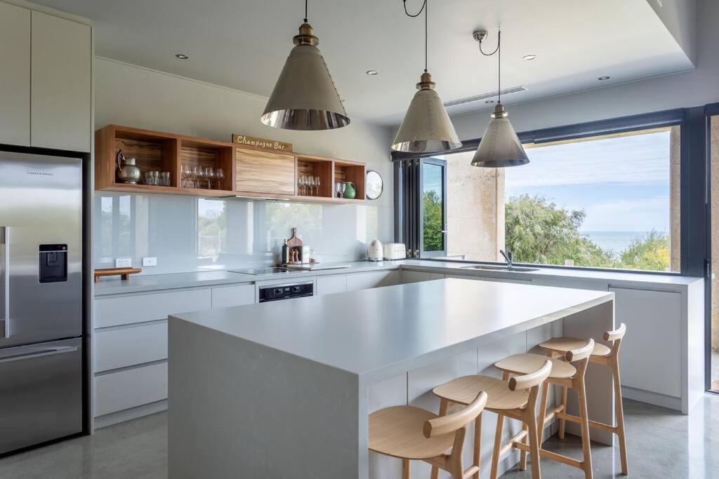 Oceanic I Private Properties