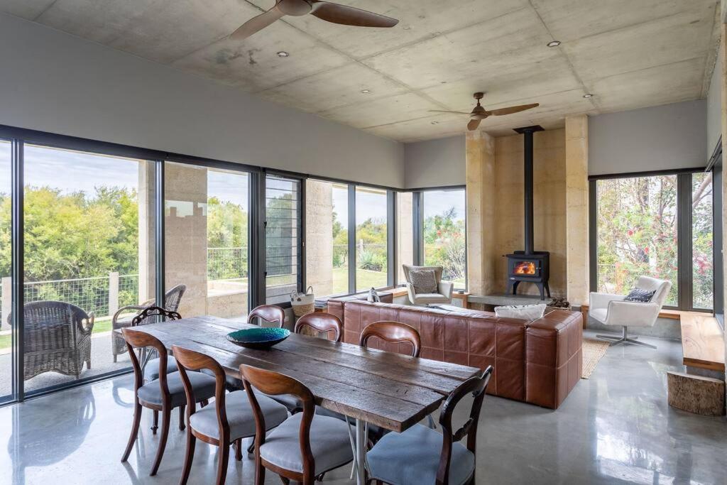Oceanic I Private Properties