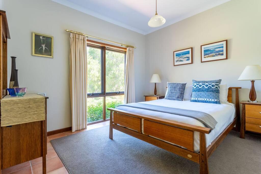 Tintagel Estate I Private Properties