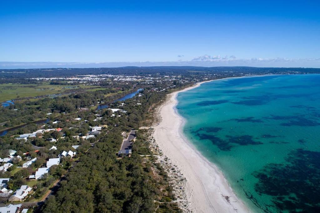 Whitesands Beach Villa I Private Properties