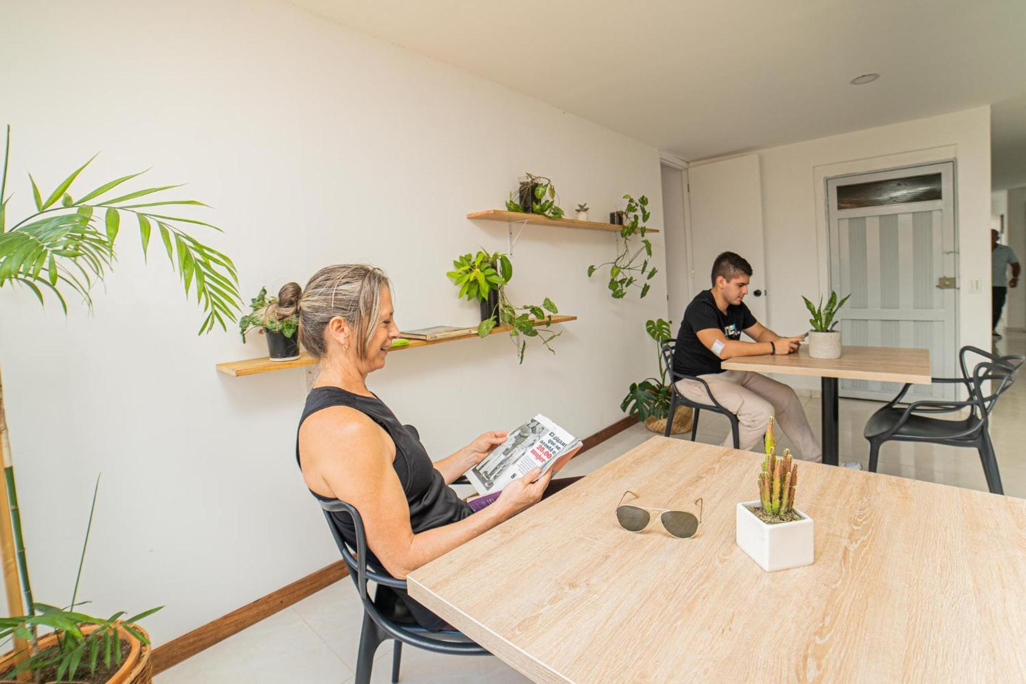 Descansa en Habitación Privada en Medellín C