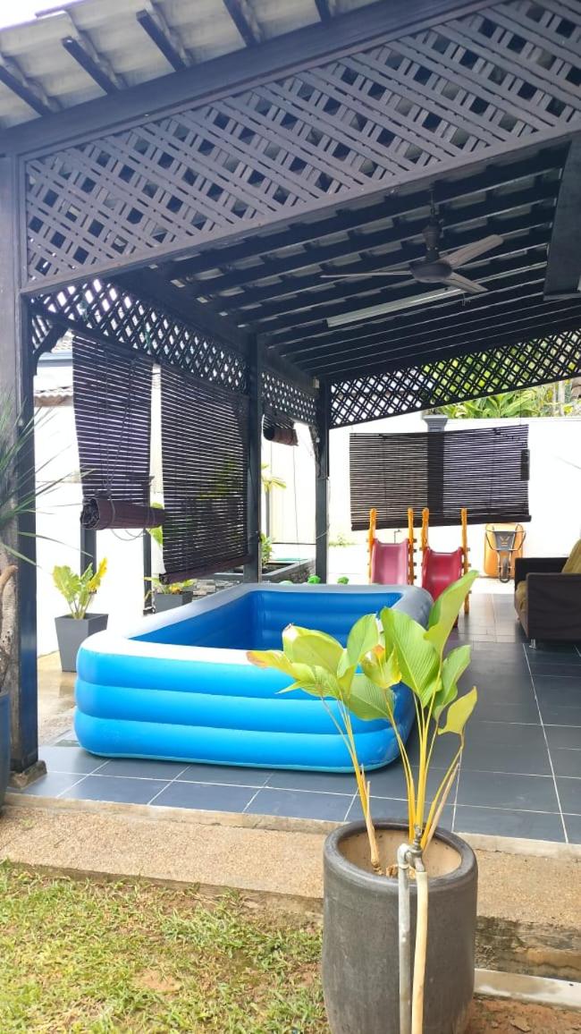 Rosspine Homestay