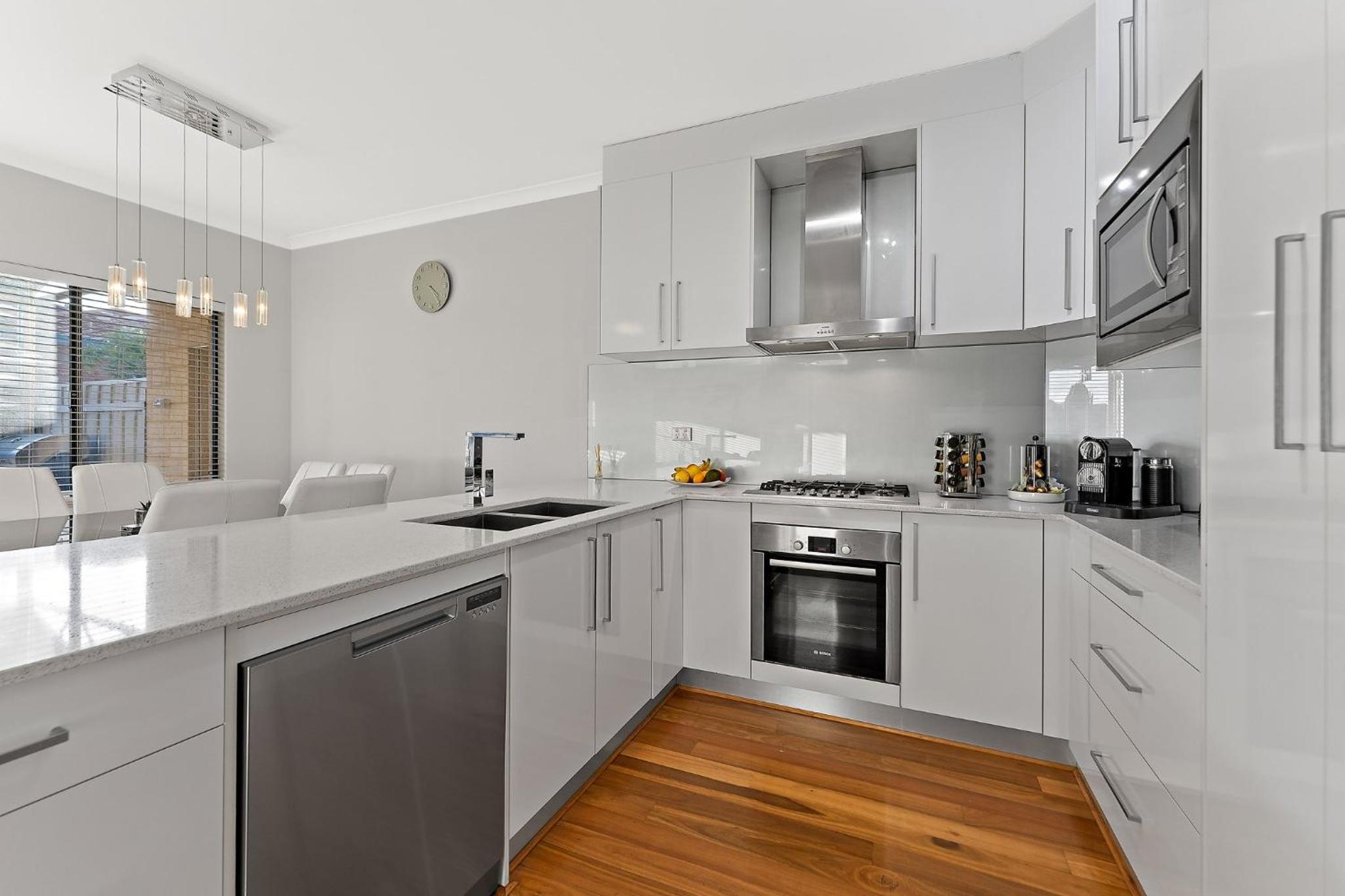 Modern Scarborough Townhouse
