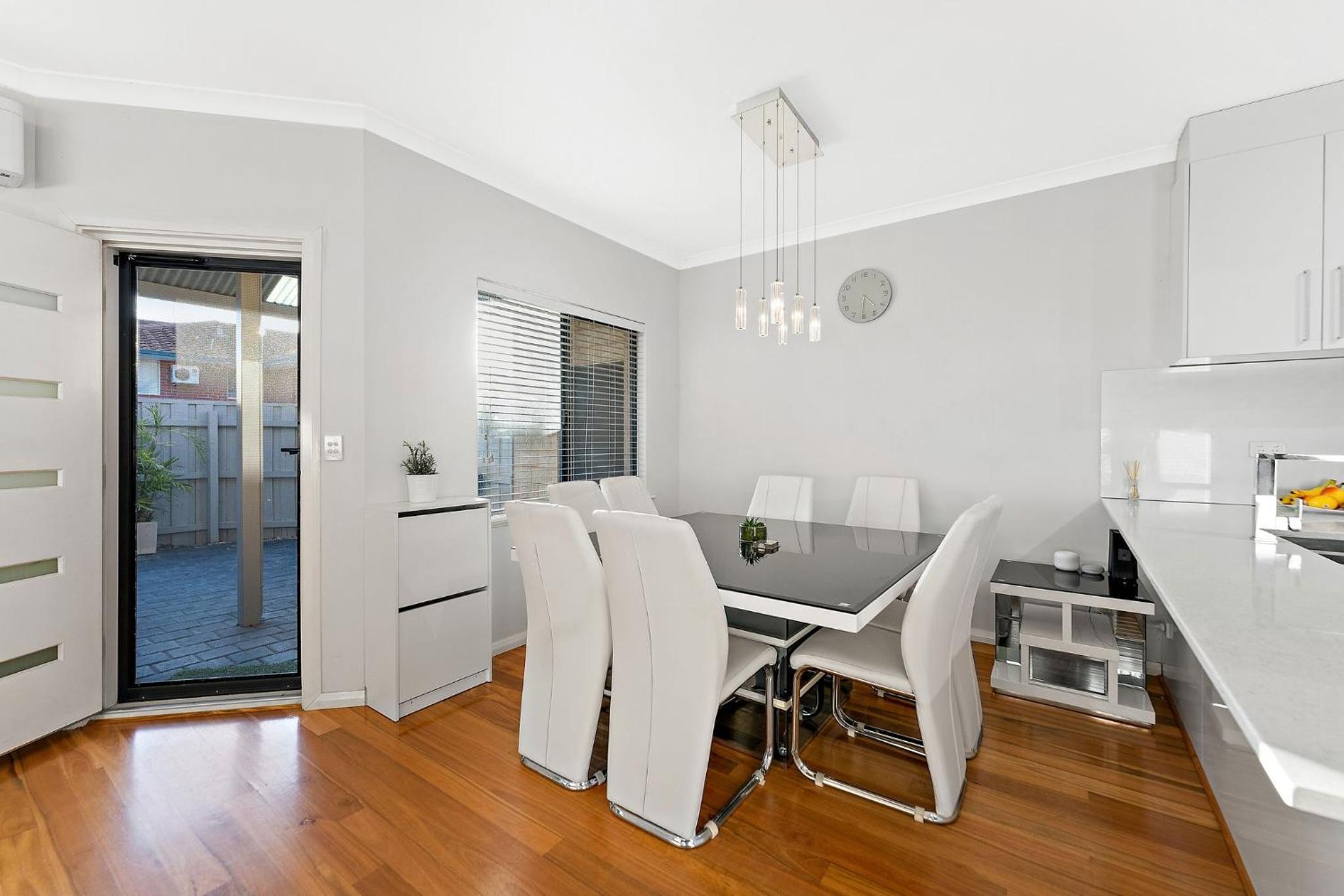 Modern Scarborough Townhouse