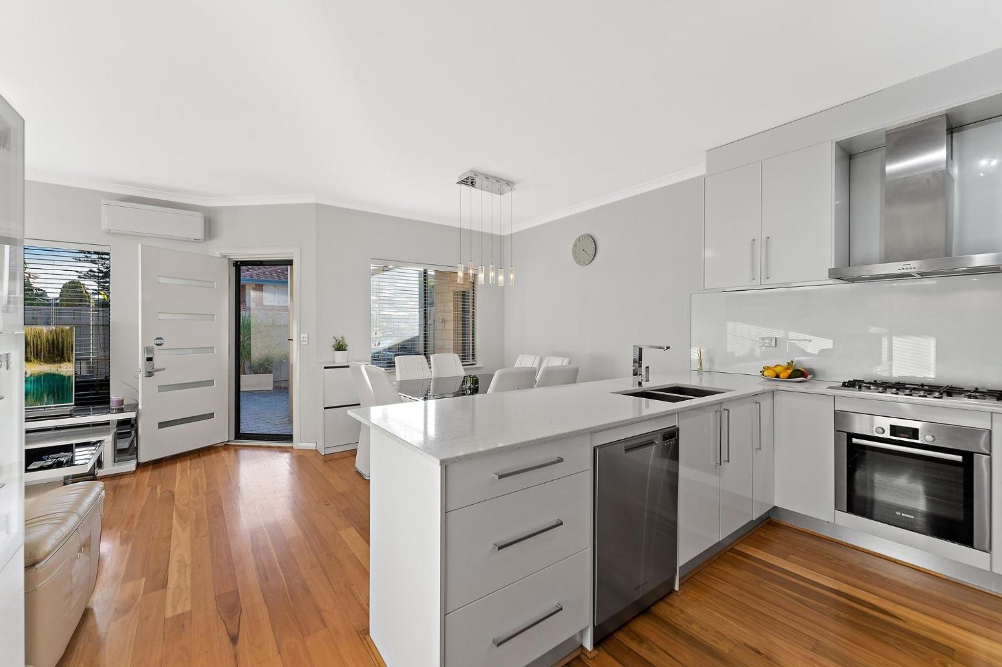 Modern Scarborough Townhouse