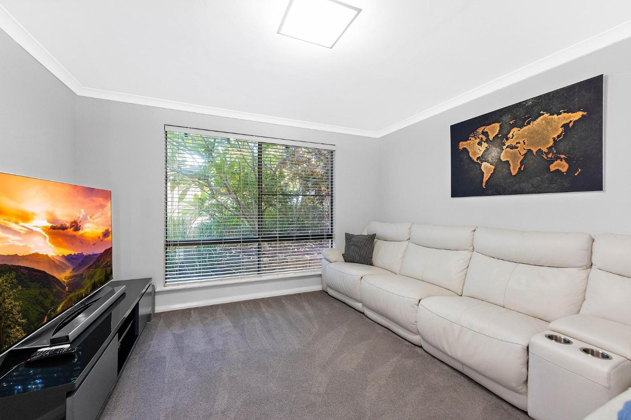 Modern Scarborough Townhouse