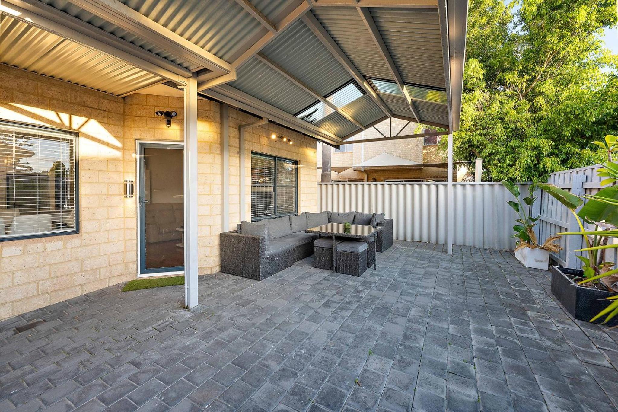 Modern Scarborough Townhouse