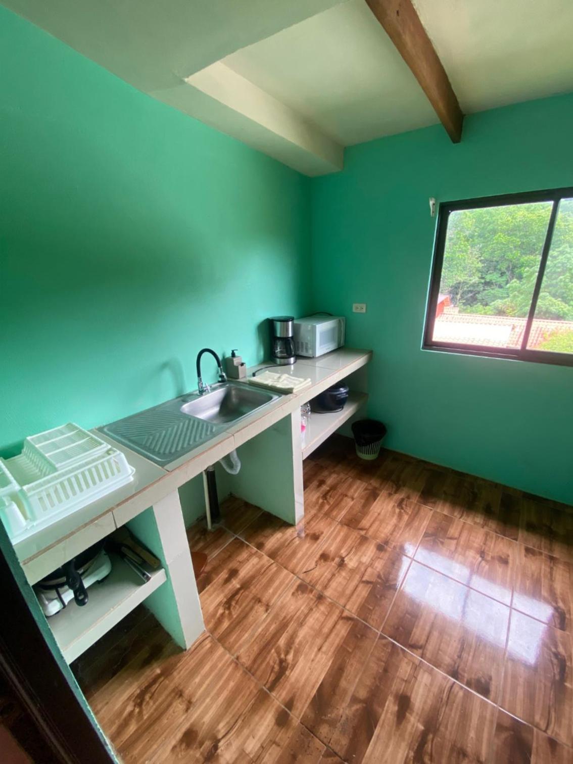Tabaco Lodge #1 a solo 5 mins de Playa Carrillo