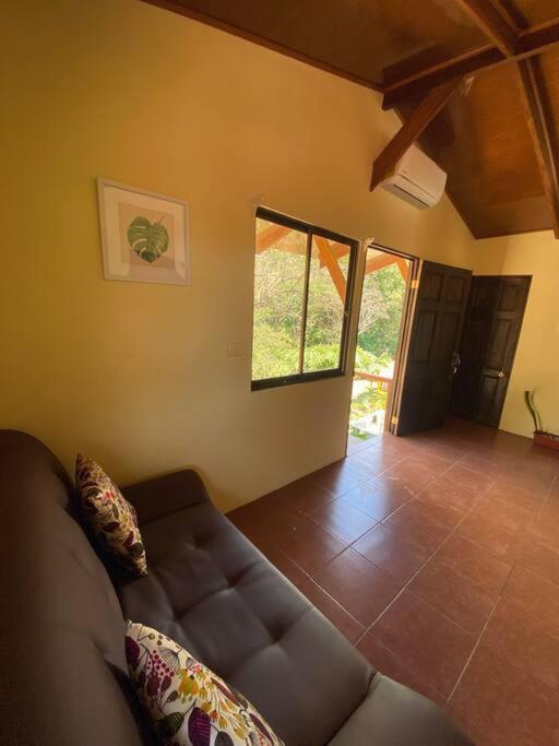 Tabaco Lodge #1 a solo 5 mins de Playa Carrillo