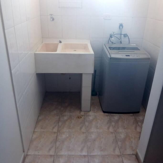 Apartamento con piscina cerca al mar Amoblado Rodadero Sur