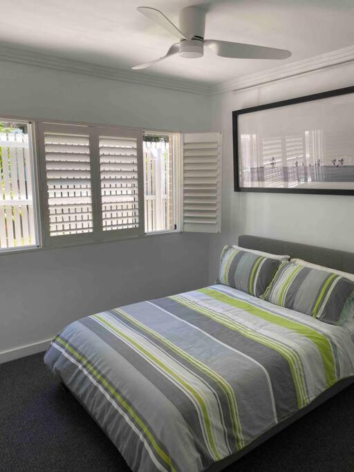 2 bedroom ground floor - Stylish Manly Coast apartment