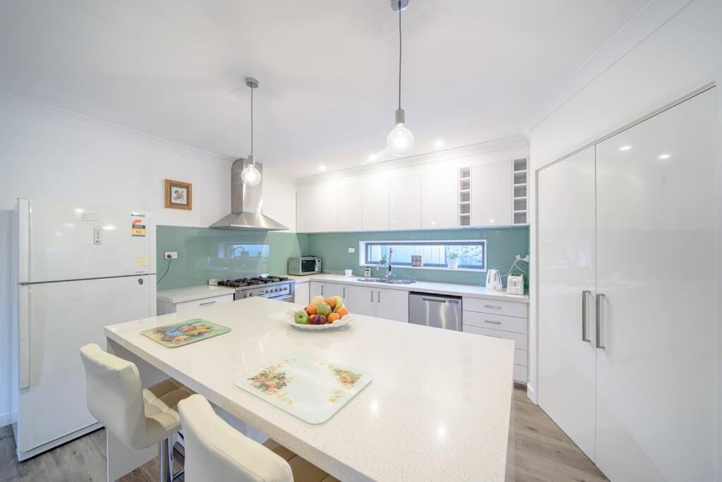 Spacious 3Bd n Pool family holiday home TF2223