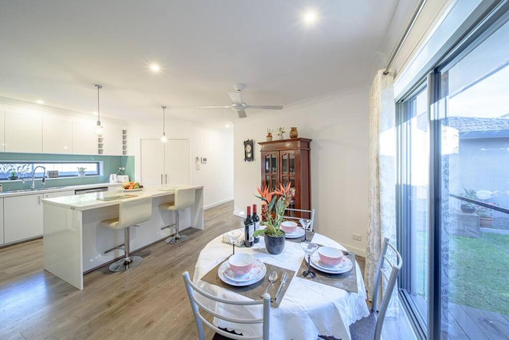 Spacious 3Bd n Pool family holiday home TF2223