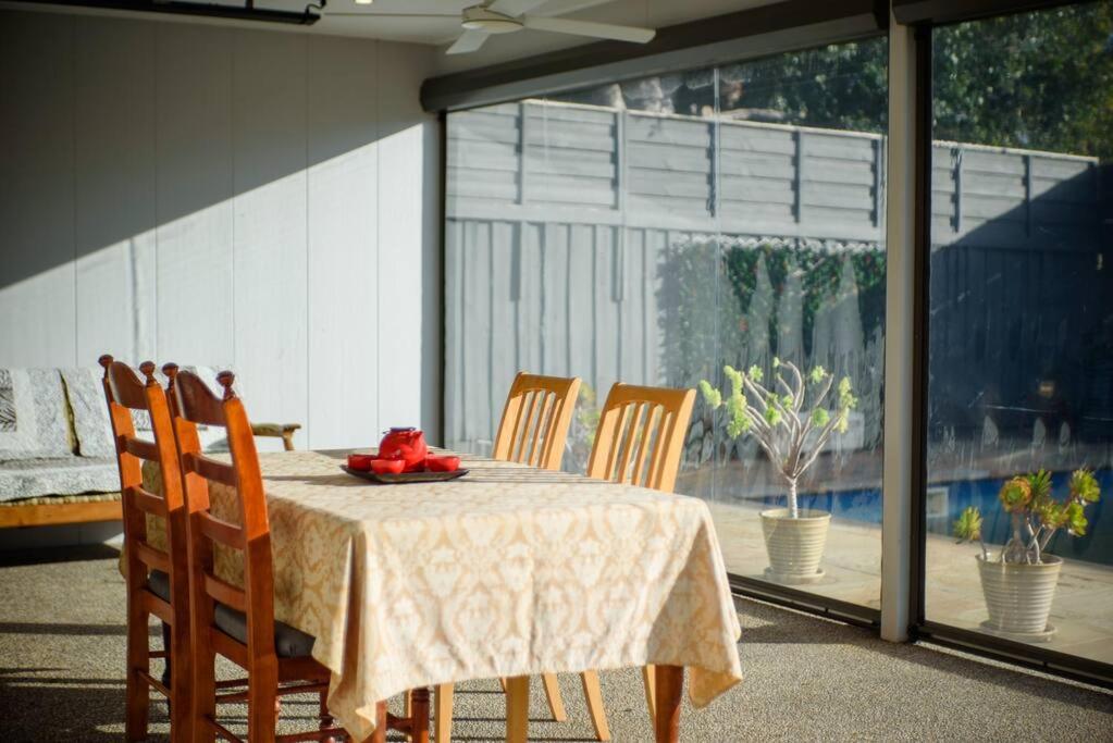 Spacious 3Bd n Pool family holiday home TF2223