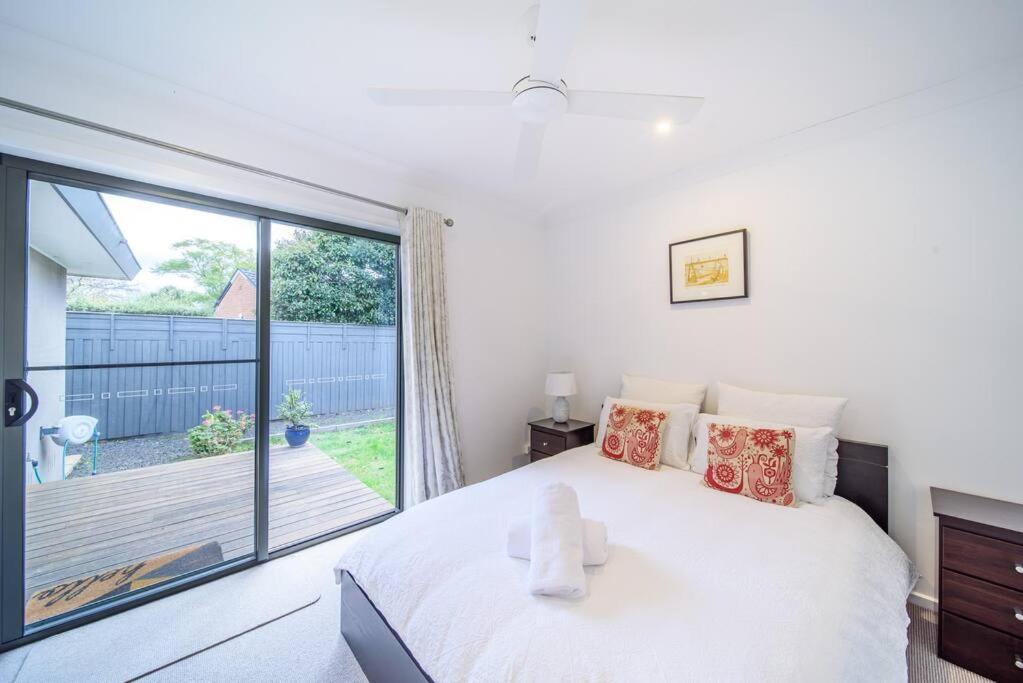 Spacious 3Bd n Pool family holiday home TF2223