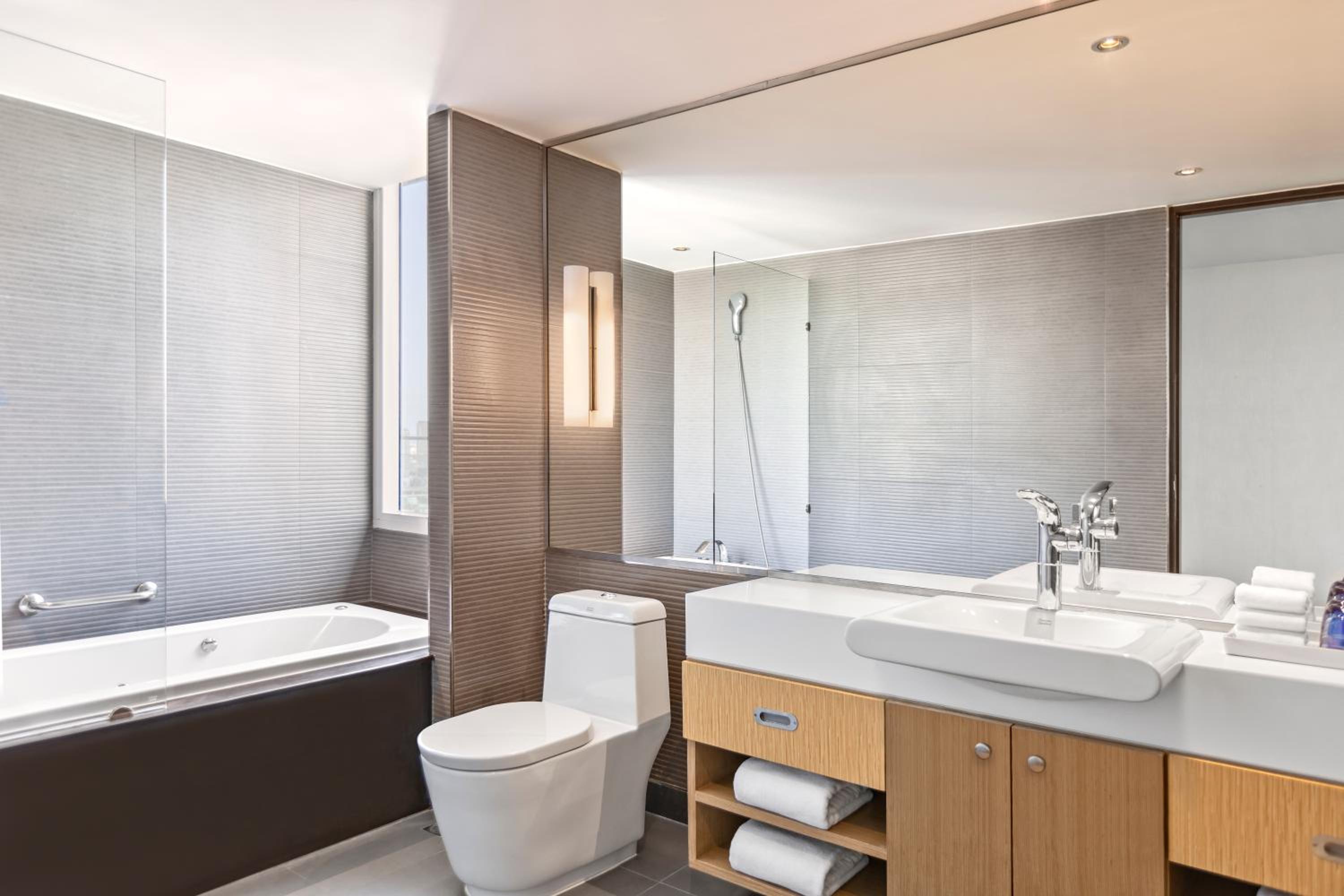 Aloft Bangkok - Sukhumvit 11 2