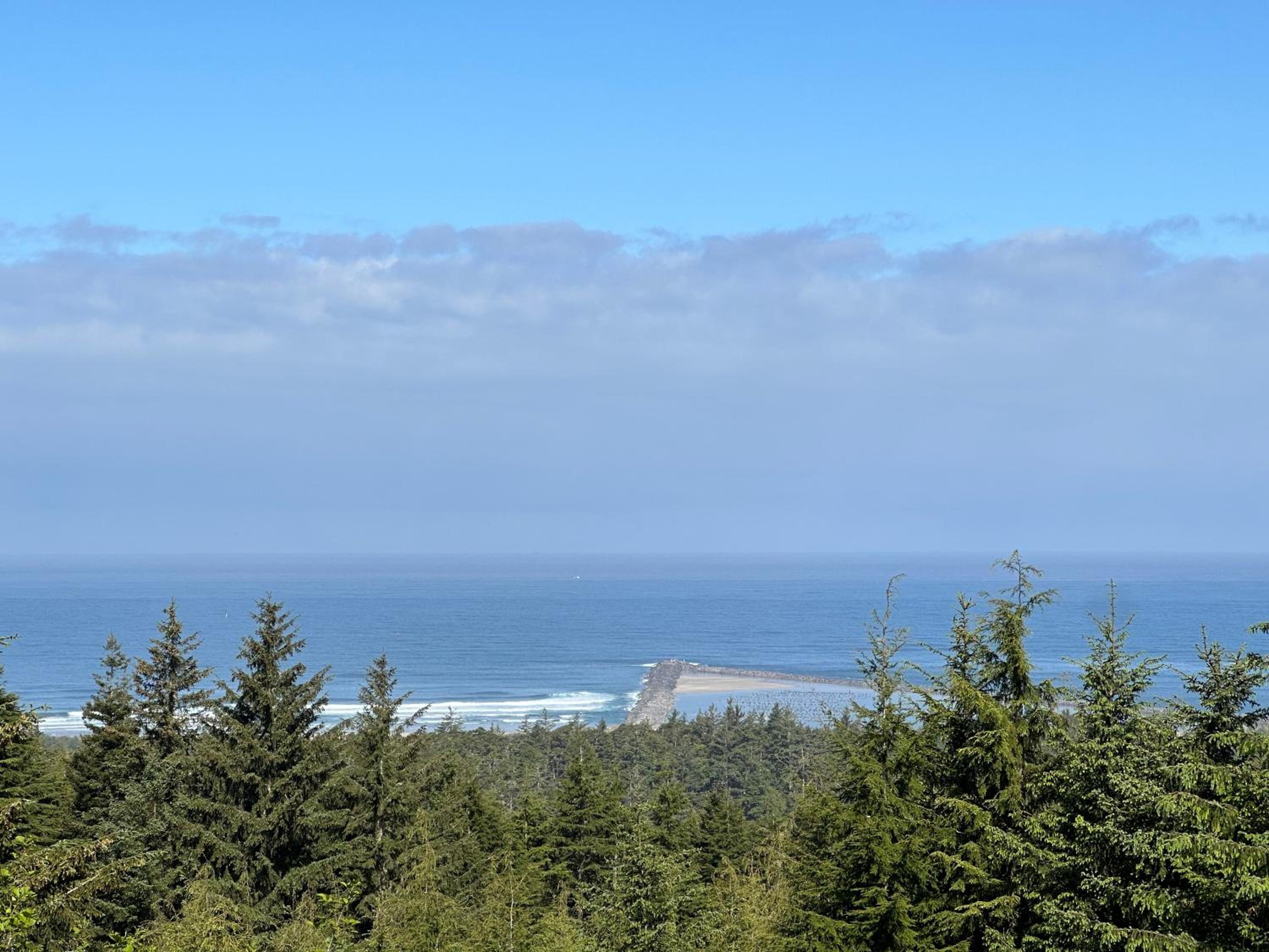Winchester Bay Inn