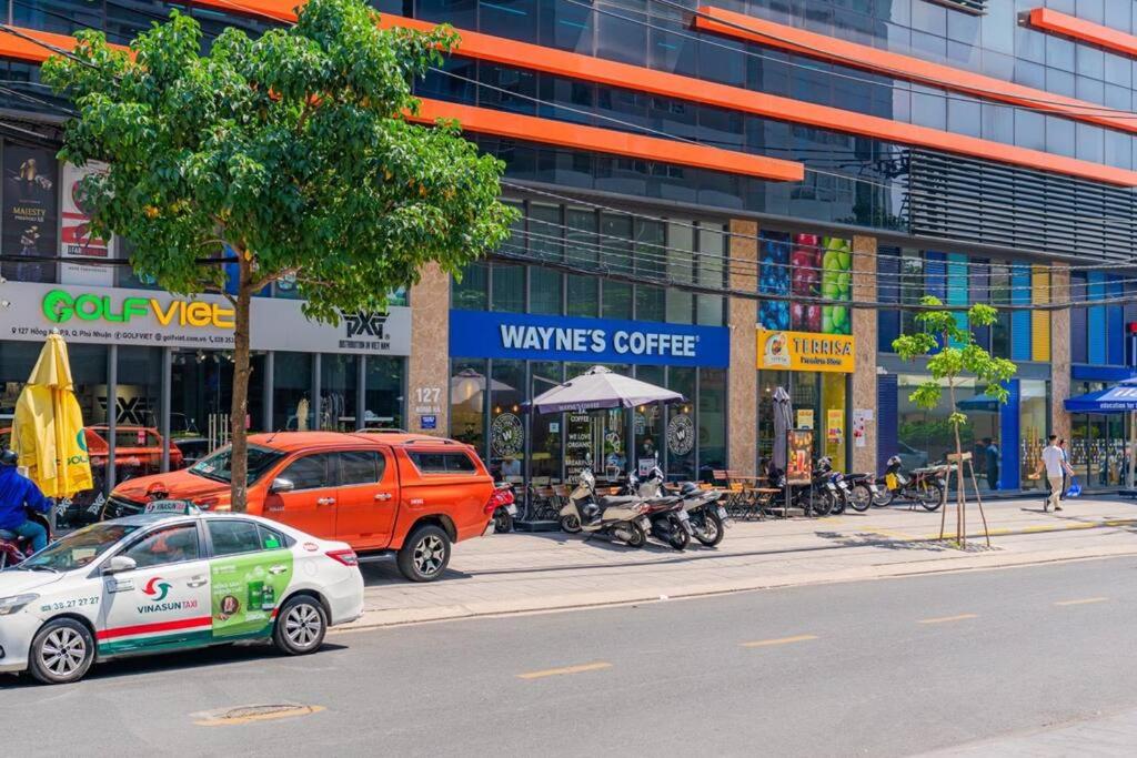 Apartment - Near TSN Airport - 2Br 2WC - Luxury