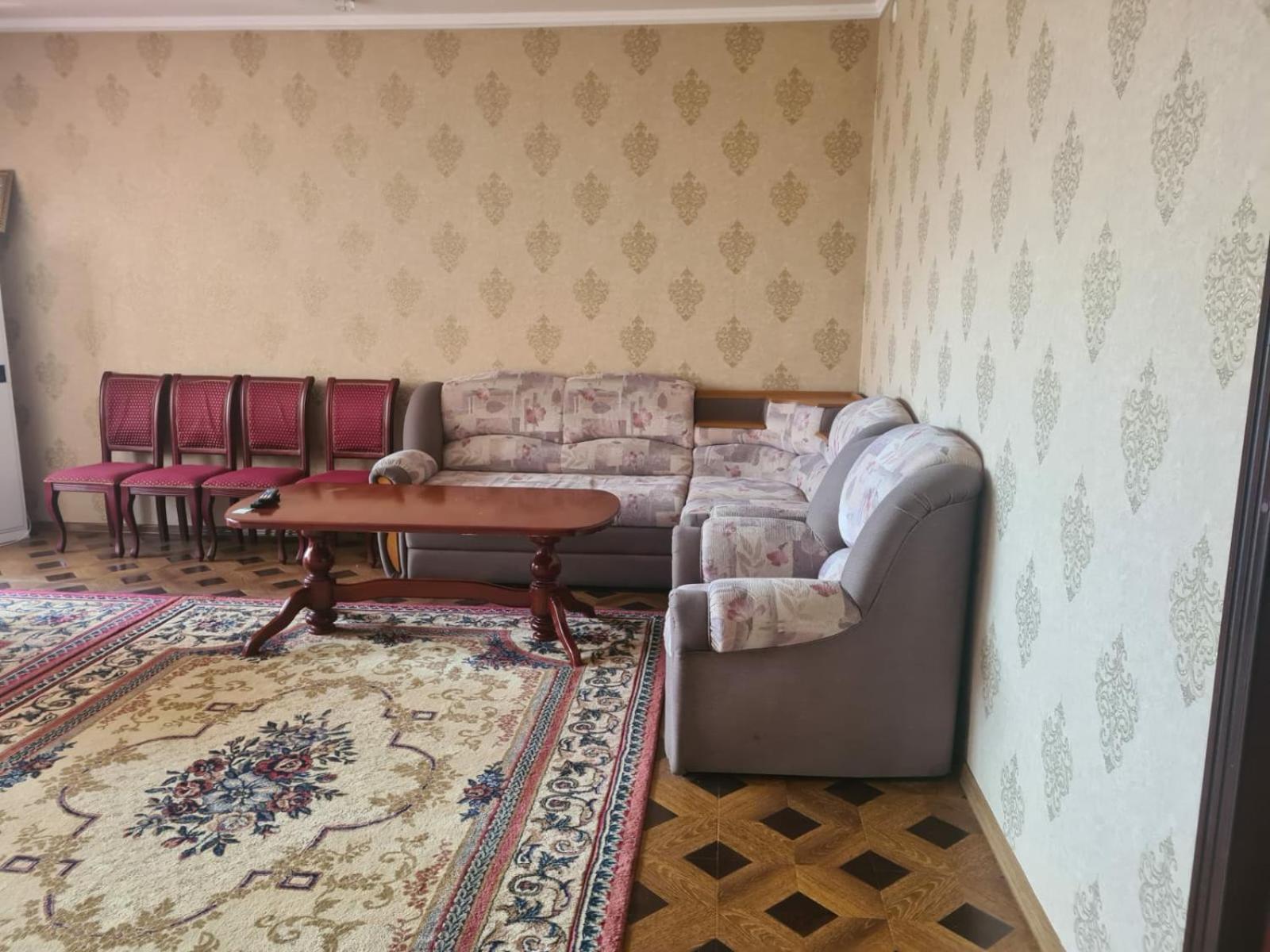 Apartment 3-room Beruni street view 3